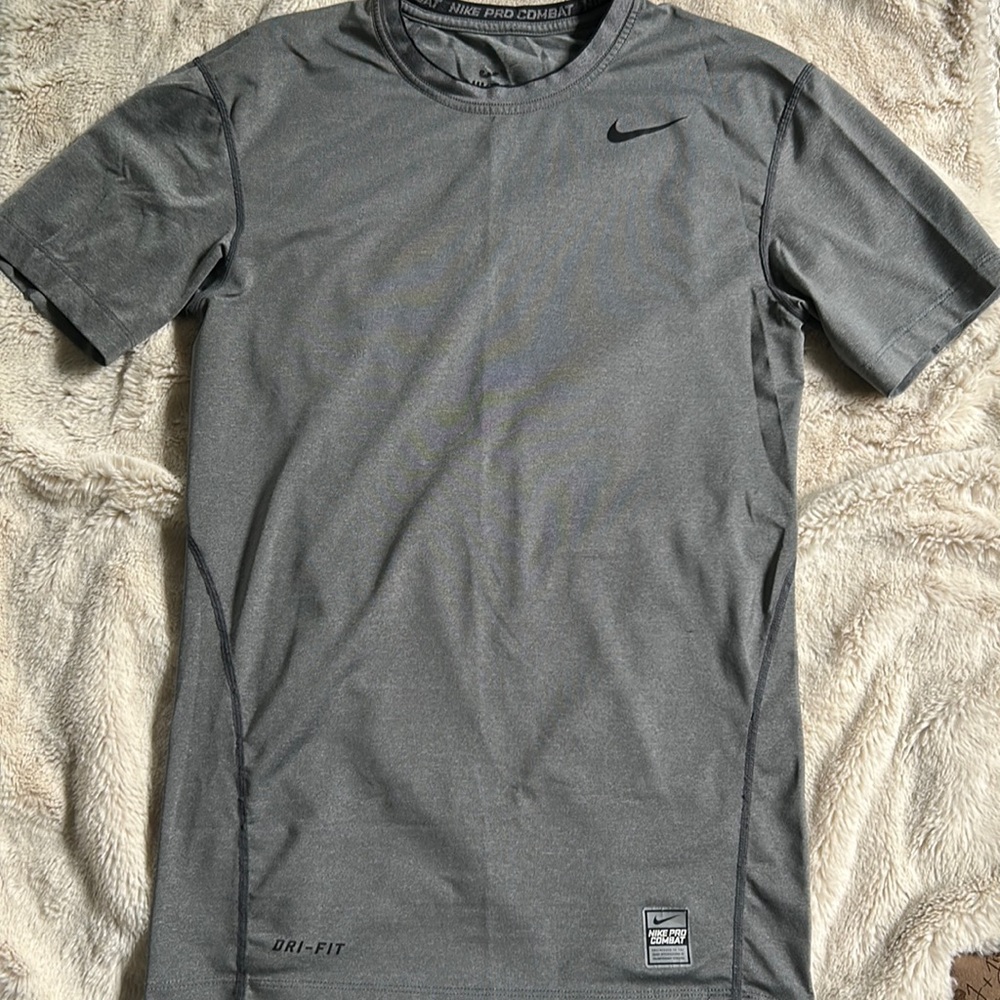 Nike Pro Combat Compression Base Layer, Medium